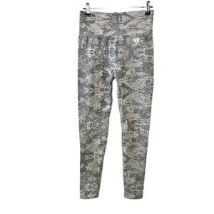 Womens Best Camo Seamless Leggings, High Waist, Ribbed Waistband, Size M